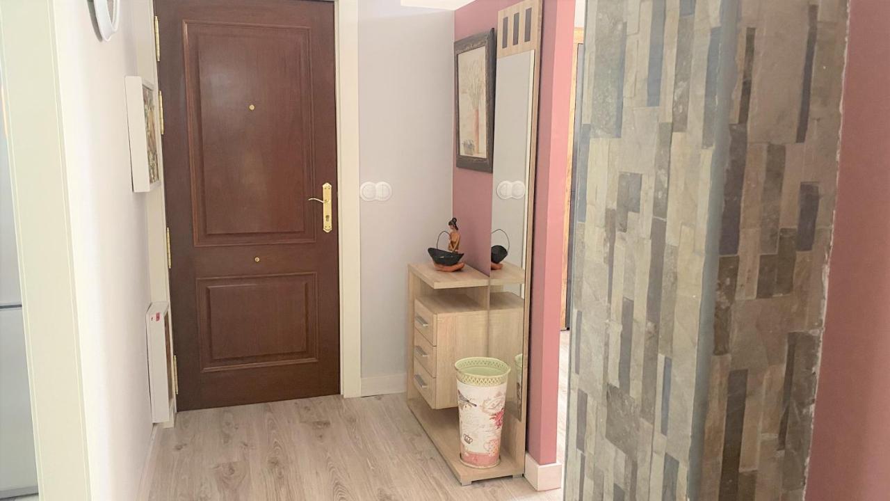 شقة Housingleon- Barrio Humedo المظهر الخارجي الصورة
